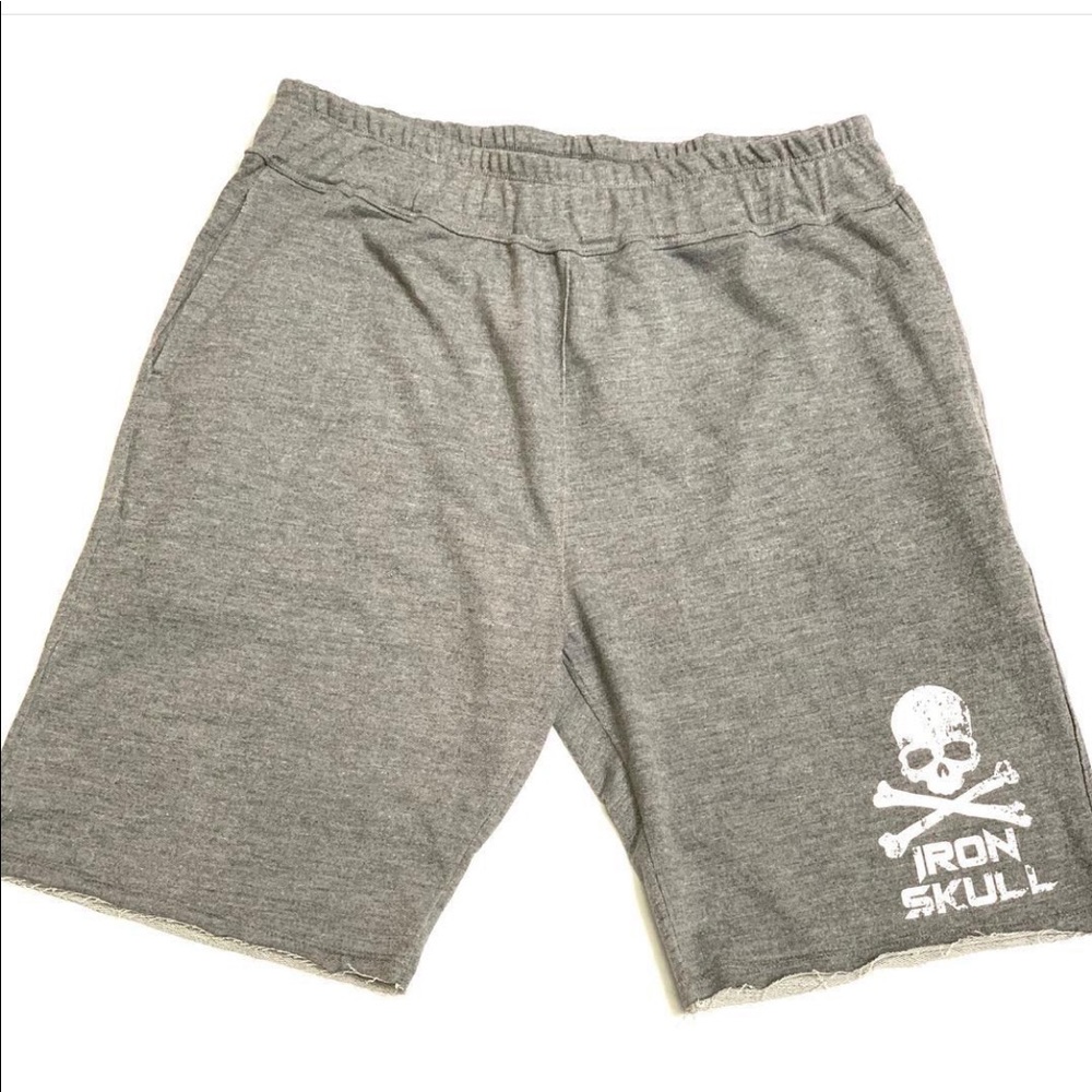 Men's shorts - Picture 2 of 2